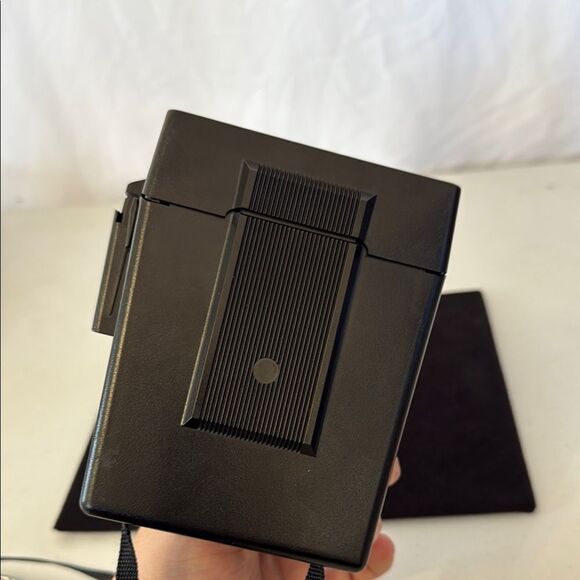 Polaroid Spirit 600 land striped Camera - Black - Picture 4 of 5